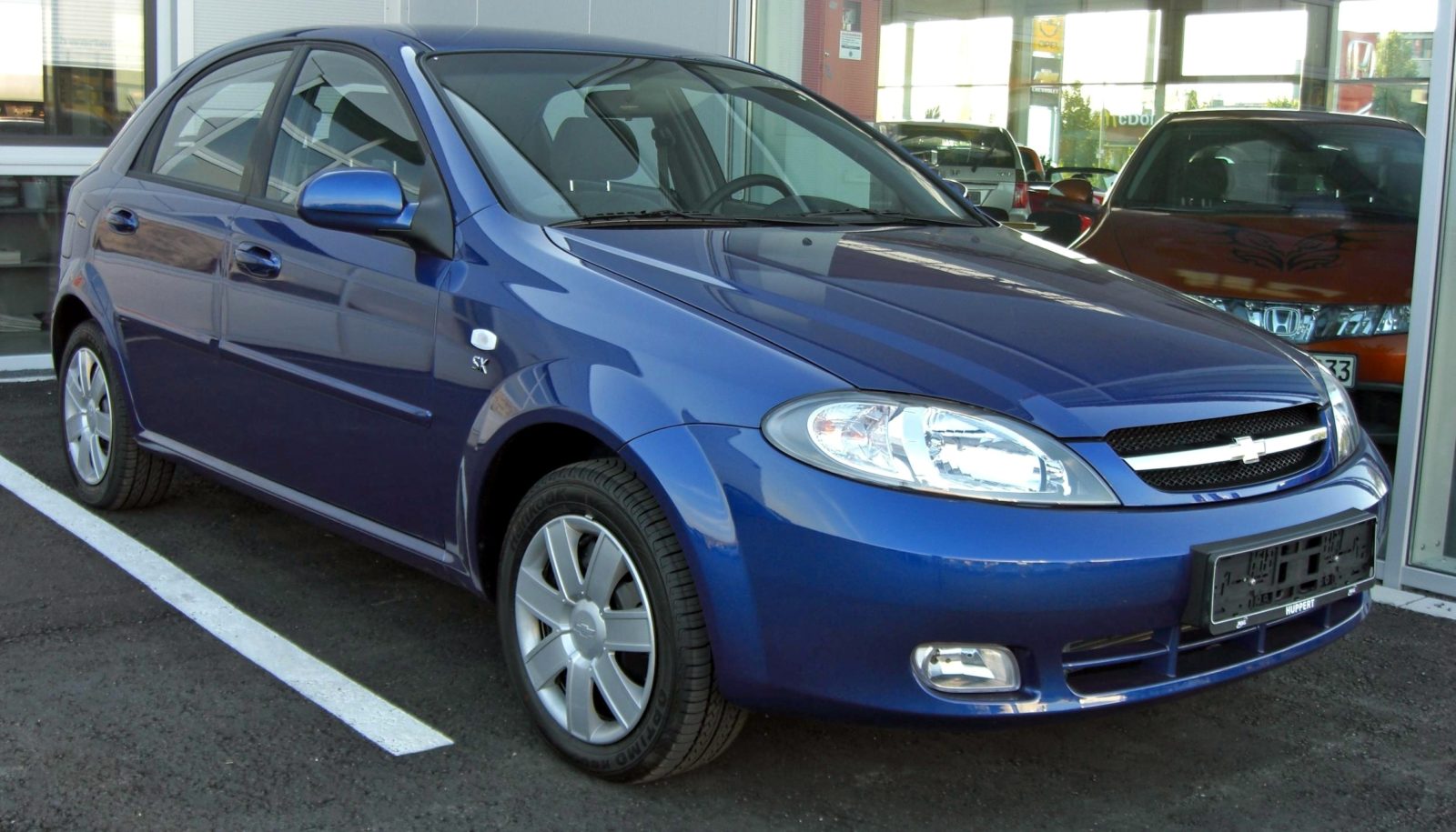 Расположение блоков предохранителей и реле Chevrolet Lacetti