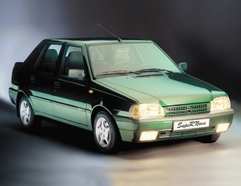 Расположение блоков предохранителей и реле Dacia SuperNova 2000 – 2001