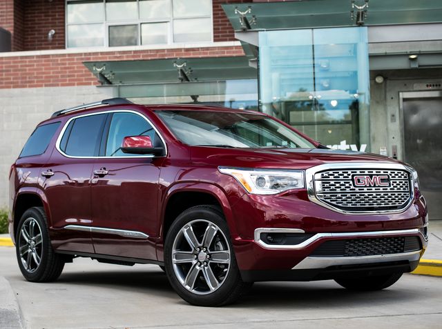 Расположение блоков предохранителей и реле GMC Acadia 2016-2017