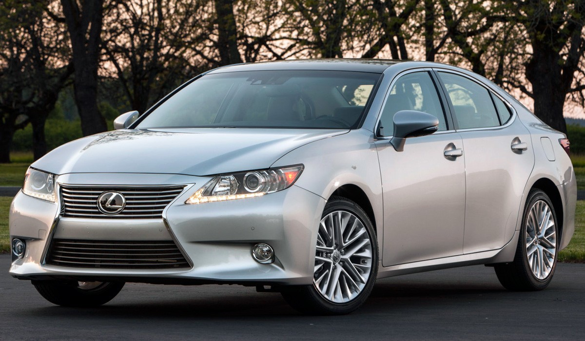 Предохранители Lexus ES 250, ES300h и ES350 XV60 2012-2015