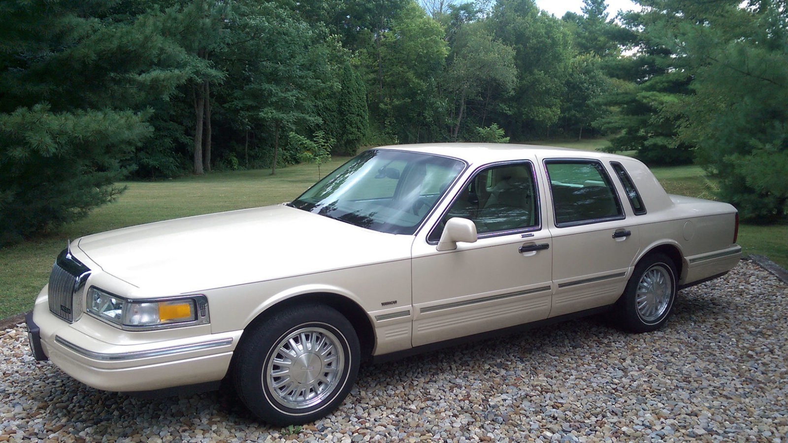 Предохранители Lincoln Town Car 1992-1997