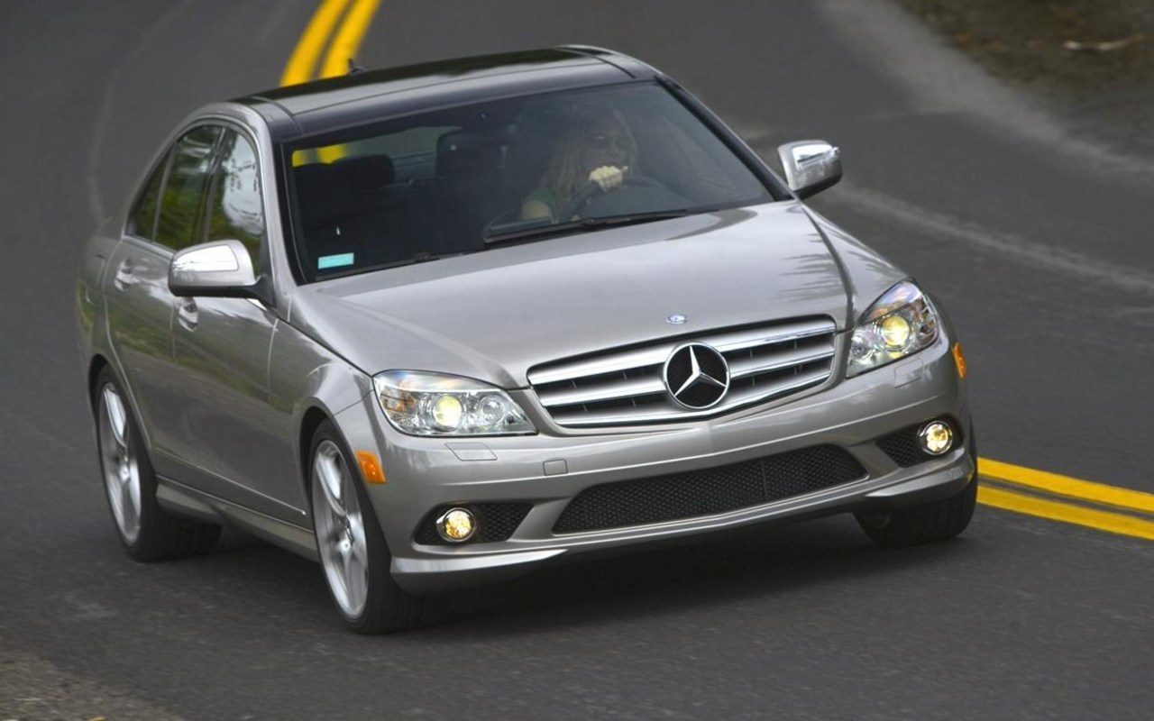 Предохранители Mercedes-Benz C-Class W204 2007-2014