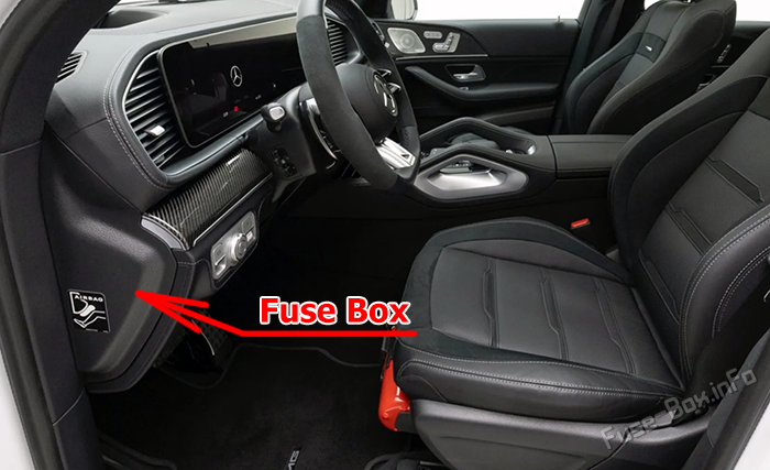 Расположение предохранителей в салоне, в панели приборов: Mercedes-Benz GLE-Class (W167/C167; 2020-2023)