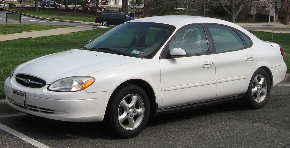 Предохранители Ford Taurus (1999-2007)