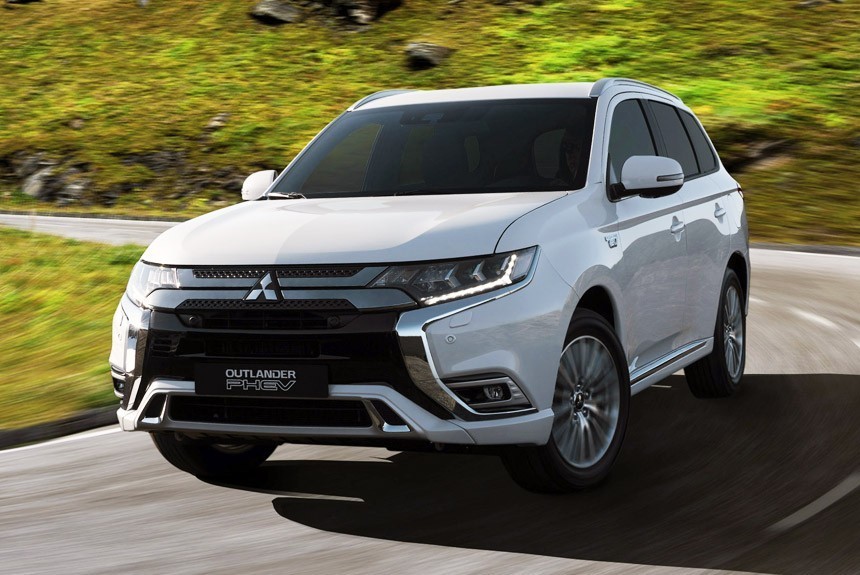 Предохранители Mitsubishi Outlander PHEV (2014-2019 ..)