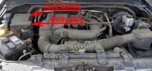 Расположение блоков предохранителей и реле Предохранители и реле Nissan Frontier (D40; 2005-2014) - схема 2