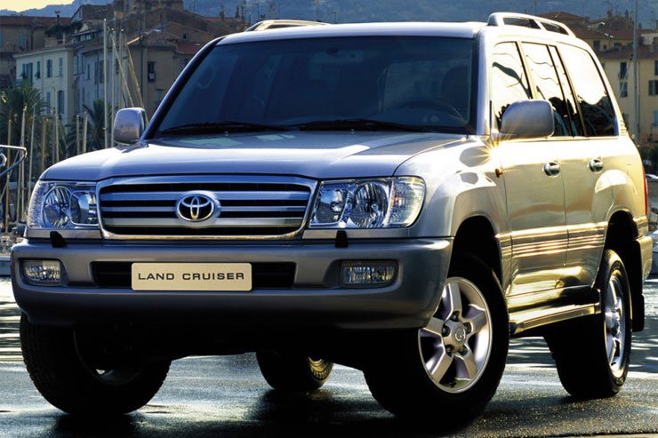 Предохранители Toyota Land Cruiser (100 / J100 1998-2007)