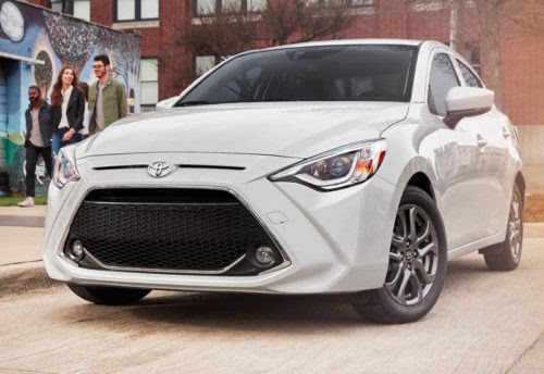 Предохранители Toyota Yaris iA / Scion iA (DJ 2015-2018 ..)
