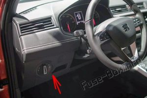 Расположение блоков предохранителей и реле SEAT Arona 2017-2019 - схема 1