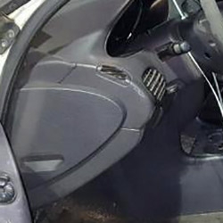 Расположение блоков предохранителей и реле Схема предохранителей Chrysler Cirrus, Dodge Stratus, Plymouth Breeze (1995-2000) - схема 1
