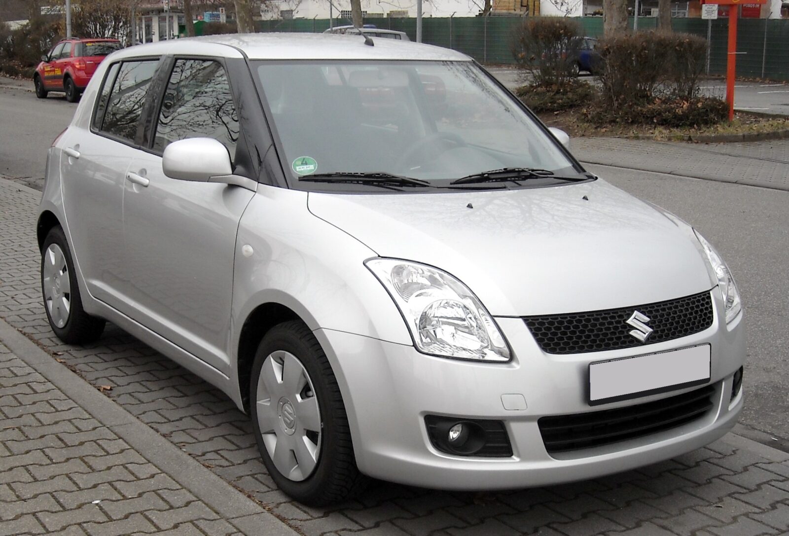 Расположение блоков предохранителей и реле Suzuki Swift Расположение блоков предохранителей и реле Suzuki Swift