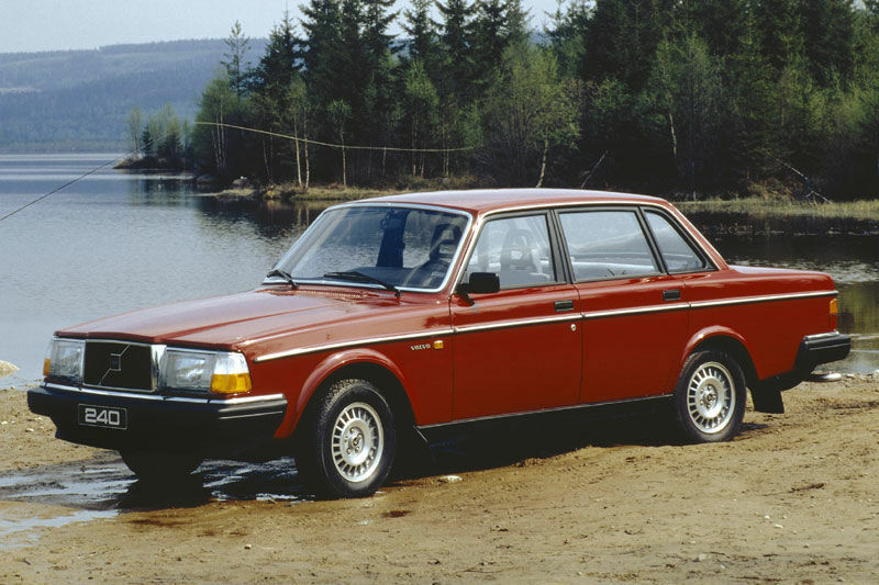 Предохранители Volvo 240 и 260 1974-1993